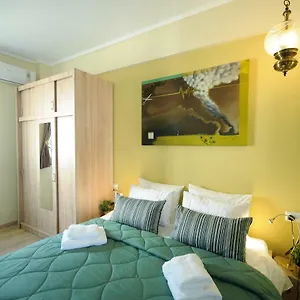 f-b-collection-seaview-mini-penthouse.hotels-of-thessaloniki.com/