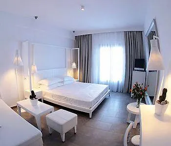 Hotel White Suites Afytos
