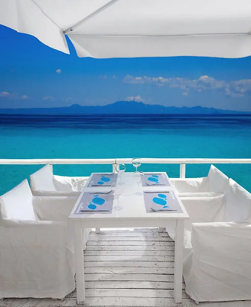 **** Hotel White Suites Afytos Greece